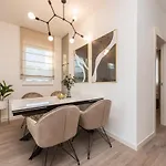 Sky Luxury Penthouse Apartment *