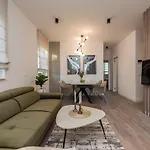 Sky Luxury Penthouse Apartman *
