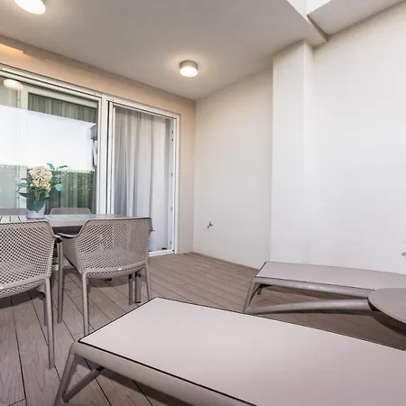 Sky Luxury Penthouse *