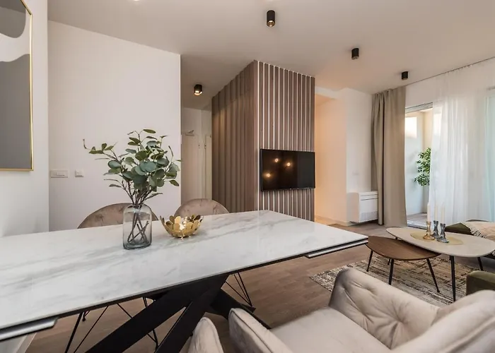 Lejlighed Sky Luxury Penthouse *